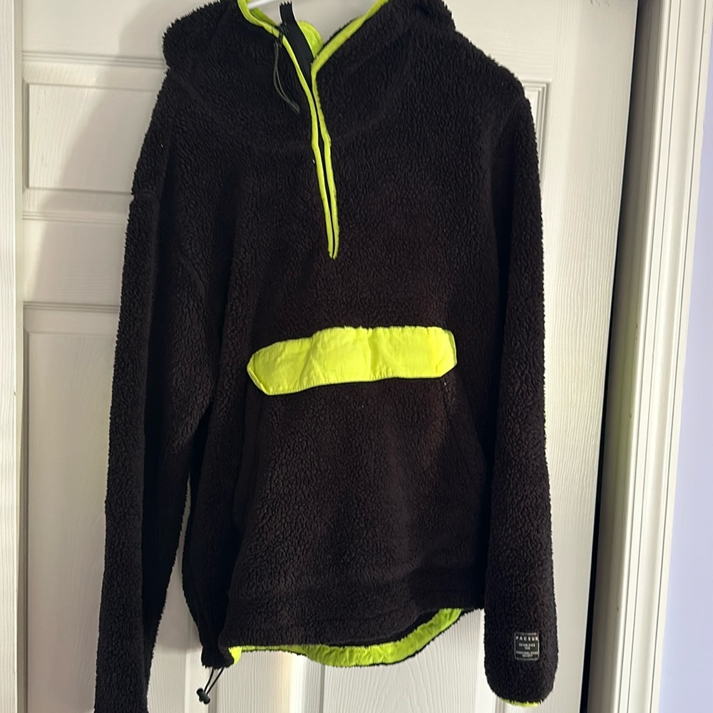 Fuzzy Quarterzip